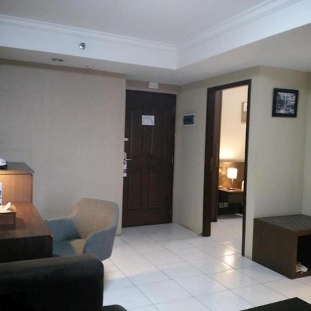 Great Western Hotel & Resort Serpong - Tangerang Exterior photo