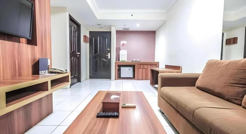 Great Western Hotel & Resort Serpong - Tangerang Exterior photo